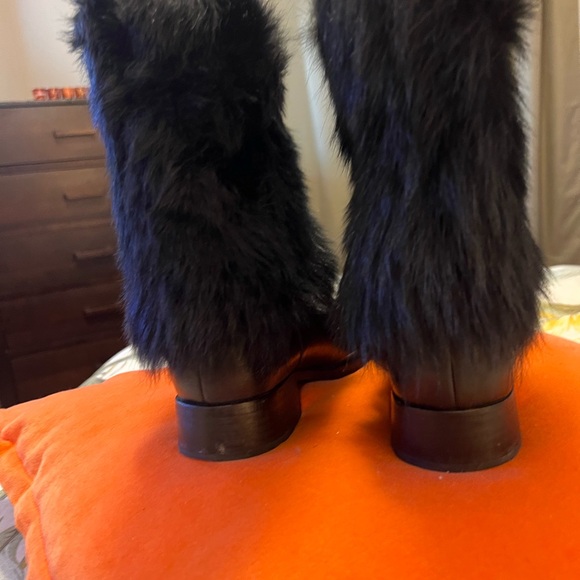 Black leather Via Spiga boots with fur. Size 8. Great condition! Gently worn! - Picture 2 of 6